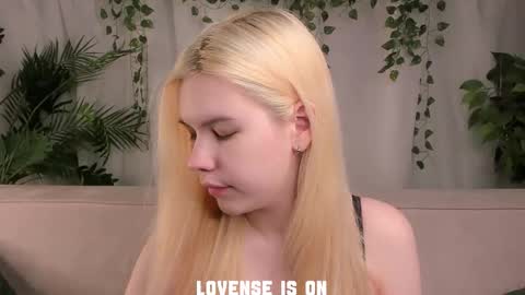 Eliz online show from 11.15.25