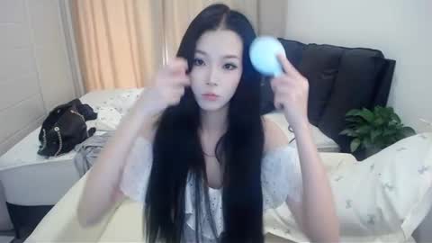 bhwuyulian online show from 06.11.26