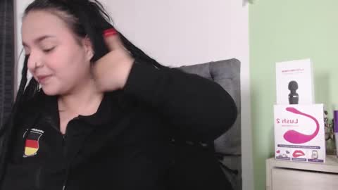 Snapshot of biabia_1 chatting on 12.01.24 BiaBia online show from 12.01.24