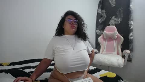 Snapshot of bianca_boobs chatting on 02.07.25 Bianca Tuesday to Sunday from 2am to 6am UTC-5 online show from 02.07.25