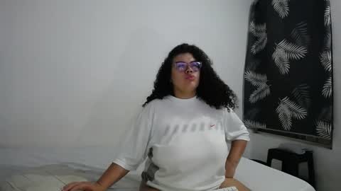 Bianca Tuesday to Sunday from 2am to 6am UTC-5 online show from 04.21.26