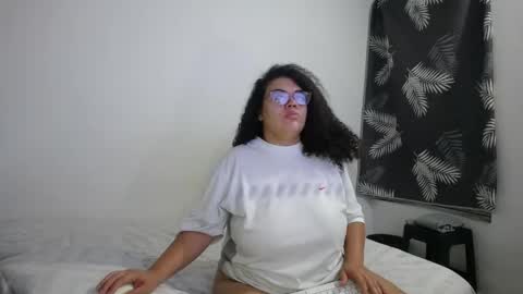 Bianca Tuesday to Sunday from 2am to 6am UTC-5 online show from 05.07.26