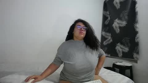 Bianca Tuesday to Sunday from 2am to 6am UTC-5 online show from 05.08.26