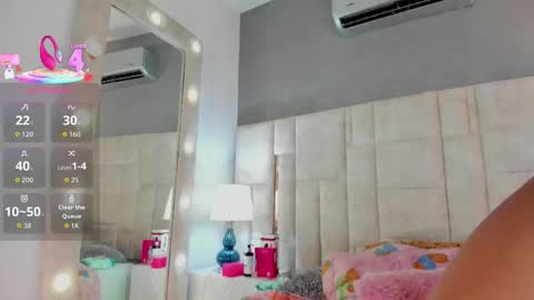 Snapshot of bianca_milff chatting on 09.29.25  .. Bianca  .. online show from 09.29.25
