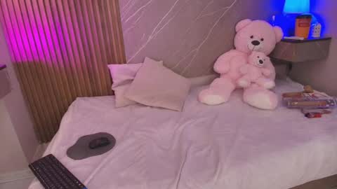 Snapshot of biancaa__18 chatting on 05.23.26 biancaa__18 online show from 05.23.26