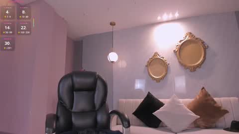 Bianca Pierce online show from 02.11.25