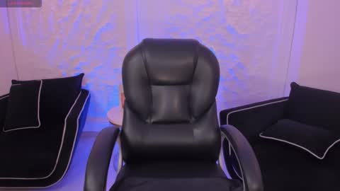 Bianca Pierce online show from 03.10.26