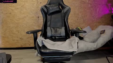 Biancastrong.. IGThebiancastrong online show from 02.05.25