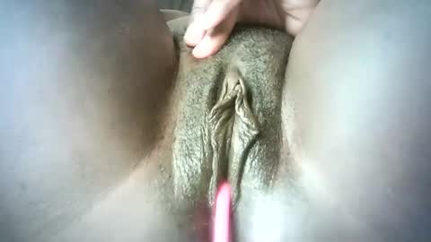 pretty online show from 02.20.25