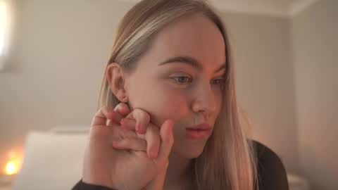 Snapshot of bibi_it_is chatting on 02.21.26 Bibi online show from 02.21.26