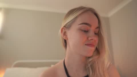 Snapshot of bibi_it_is chatting on 03.08.26 Bibi online show from 03.08.26