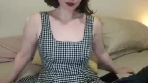 Snapshot of bibibi999 chatting on 06.15.26 Rose online show from 06.15.26