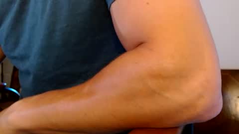 Snapshot of bifitboy chatting on 09.15.25 Ryan online show from 09.15.25