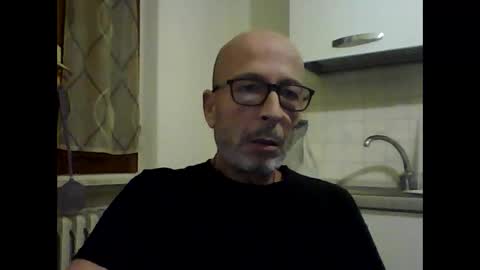 Snapshot of big23italy chatting on 10.10.25 big23italy online show from 10.10.25