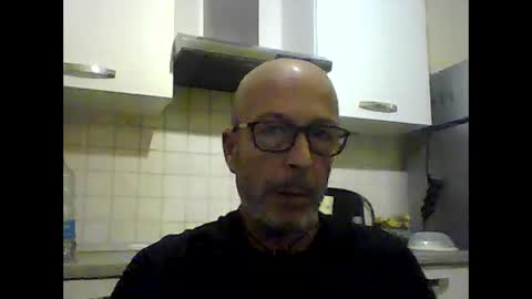 Snapshot of big23italy chatting on 10.12.25 big23italy online show from 10.12.25