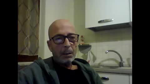 Snapshot of big23italy chatting on 10.19.25 big23italy online show from 10.19.25