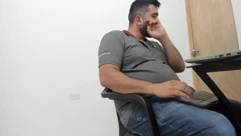 Snapshot of big_dad69 chatting on 09.17.25 Tommy online show from 09.17.25