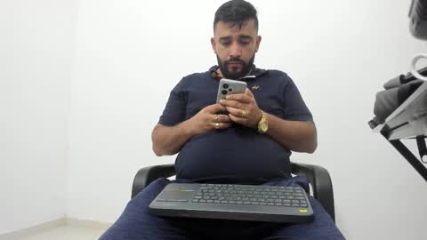 Snapshot of big_dad69 chatting on 10.26.25 Tommy online show from 10.26.25