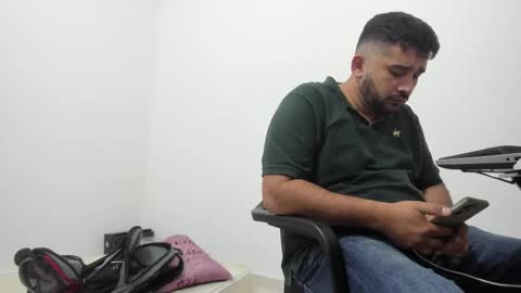 Snapshot of big_dad69 chatting on 12.15.25 Tommy online show from 12.15.25