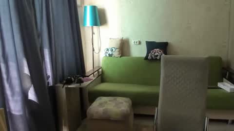 mom online show from 05.05.26