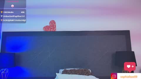 Snapshot of big_tits_in_your_face chatting on 03.05.25 Tell me Sophia  online show from 03.05.25