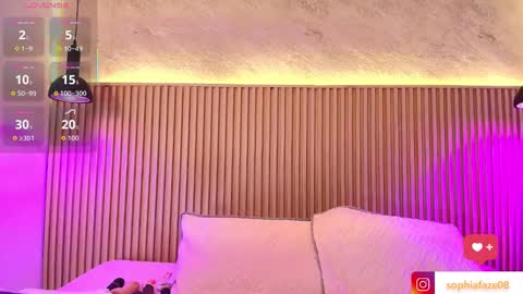 Snapshot of big_tits_in_your_face chatting on 09.23.25 Tell me Sophia  online show from 09.23.25