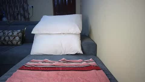 Snapshot of bigassslut_ chatting on 10.19.25 bigassslut_ online show from 10.19.25