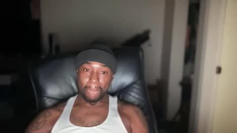 Snapshot of bigbackwoodcali chatting on 05.01.26 bigbackwoodcali online show from 05.01.26