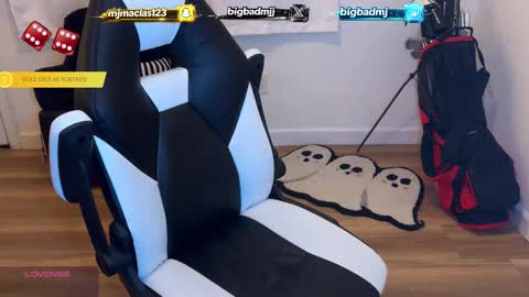 Snapshot of bigbadmj chatting on 03.07.26 Asta online show from 03.07.26