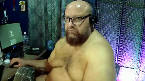 Snapshot of bigbear4cuddles chatting on 04.29.26 BigBear4Cuddles online show from 04.29.26