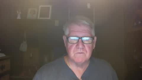 Snapshot of bigbeerdrinker1 chatting on 10.21.25 bigbeerdrinker online show from 10.21.25