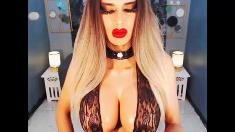 Loraine Cruz online show from 04.29.26