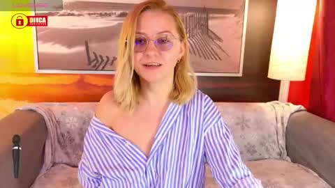 BigBoobsArri online show from 12.19.25