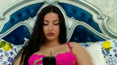 Snapshot of bigbooty_69x chatting on 06.17.26 Abby online show from 06.17.26