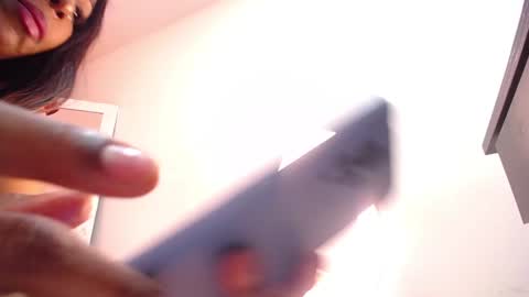 Mia online show from 12.24.24