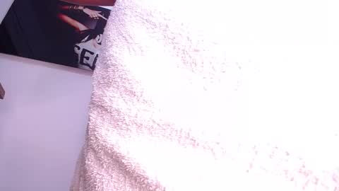 Mia online show from 02.22.25