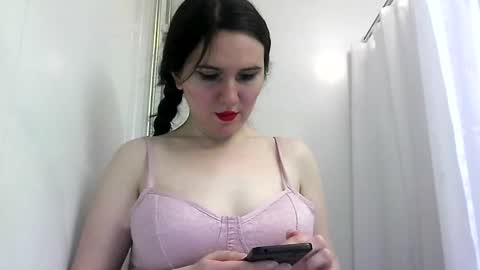 Isabella online show from 03.09.25