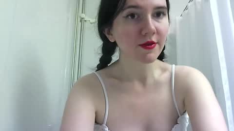 Isabella online show from 10.06.25