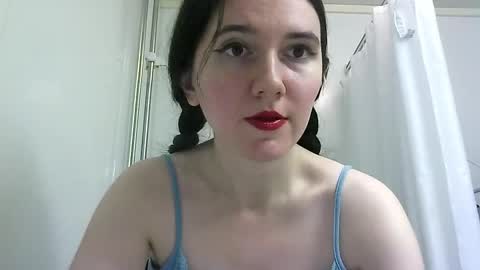 Isabella online show from 10.08.25