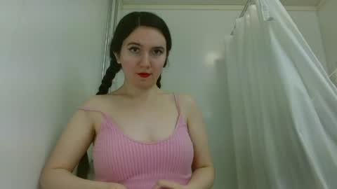 Isabella online show from 04.28.26
