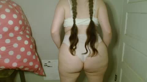 Snapshot of bigbootybunny chatting on 06.29.26 Isabella online show from 06.29.26