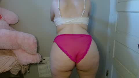 Snapshot of bigbootybunny chatting on 08.02.26 Isabella online show from 08.02.26