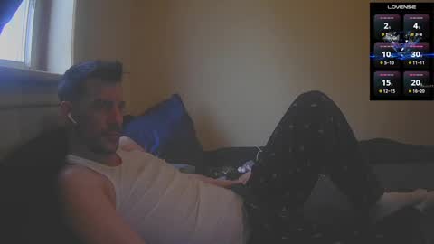 Jon - Im Straight online show from 11.01.25