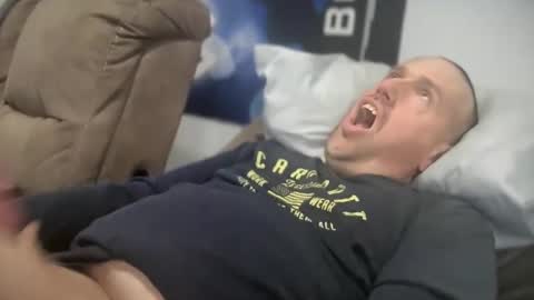 bigcocksuckingslut online show from 02.01.25