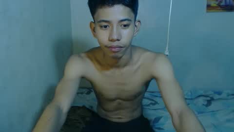 Snapshot of bigcockyummysex chatting on 10.29.25 bigcockyummysex online show from 10.29.25