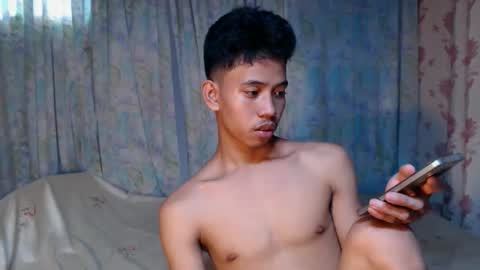 Snapshot of bigcockyummysex chatting on 12.15.25 bigcockyummysex online show from 12.15.25