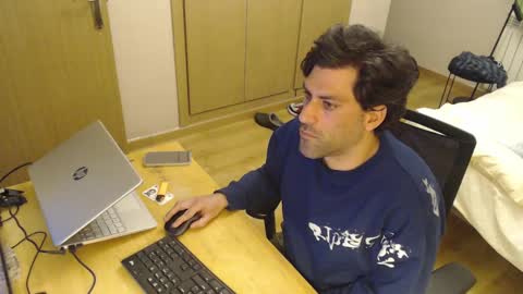 Snapshot of bigcok35spain chatting on 02.13.25 bigcok35spain online show from 02.13.25