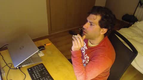 Snapshot of bigcok35spain chatting on 02.14.25 bigcok35spain online show from 02.14.25