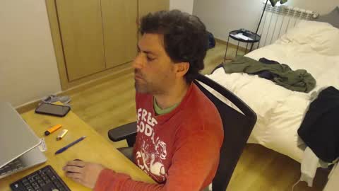 Snapshot of bigcok35spain chatting on 02.15.25 bigcok35spain online show from 02.15.25