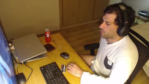 Snapshot of bigcok35spain chatting on 02.22.25 bigcok35spain online show from 02.22.25